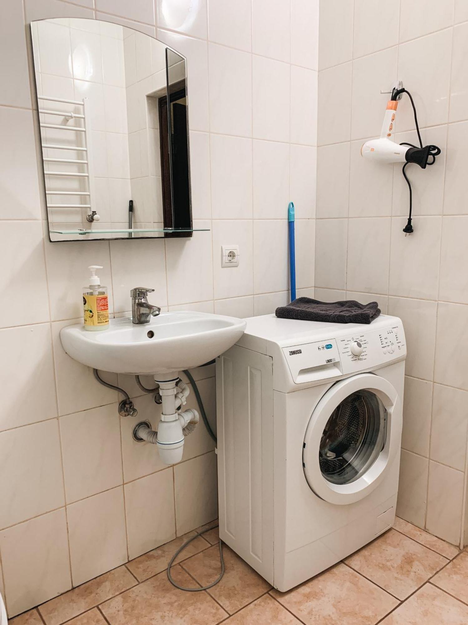 Apartments Domovik Мостова 5 Кв 38 ムカチェヴォ エクステリア 写真